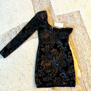 Tobi NWT XS 1 sleeve dress